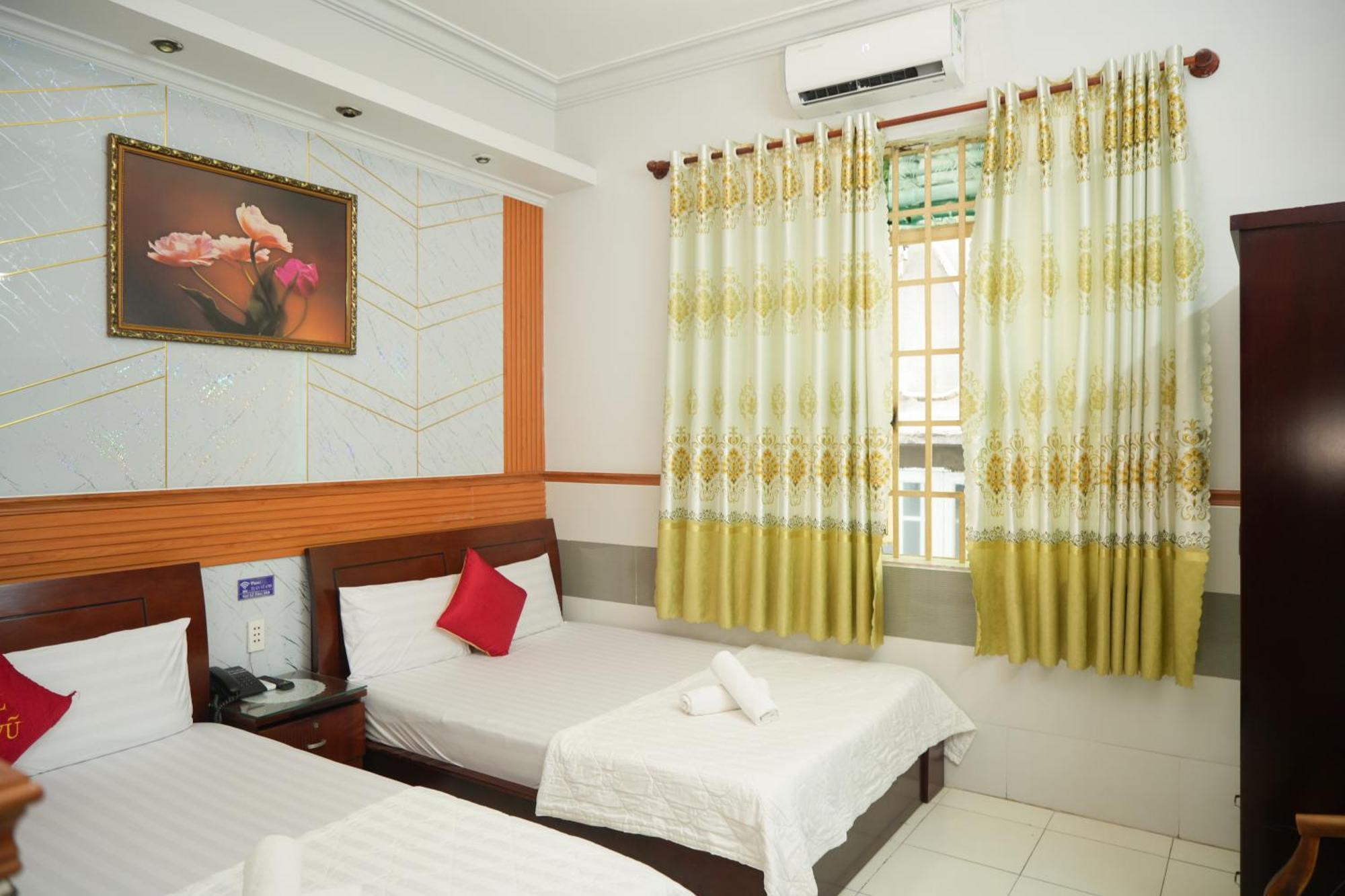 Khach San Tuan Vu Hotel Ho Chi Minh City Exterior photo